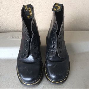 Black Dr. Martens Kids Size 13